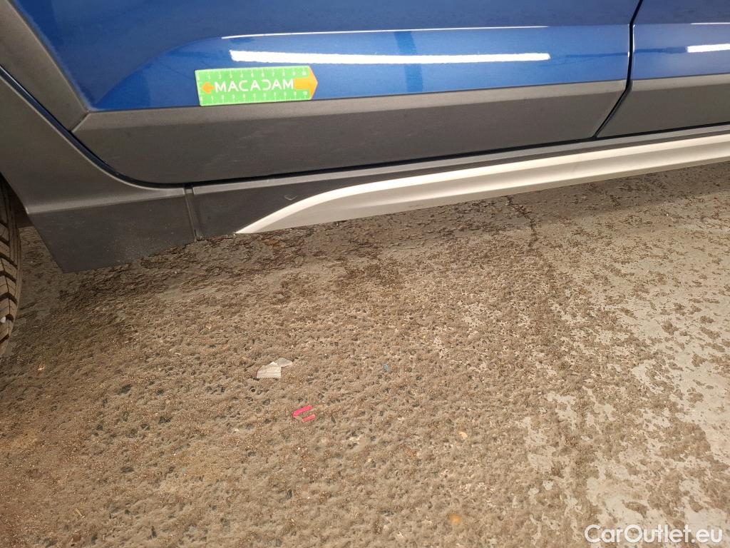  Volkswagen  Taigo  Life Plus 1.0 TSI 110CV BVM6 E6d #9