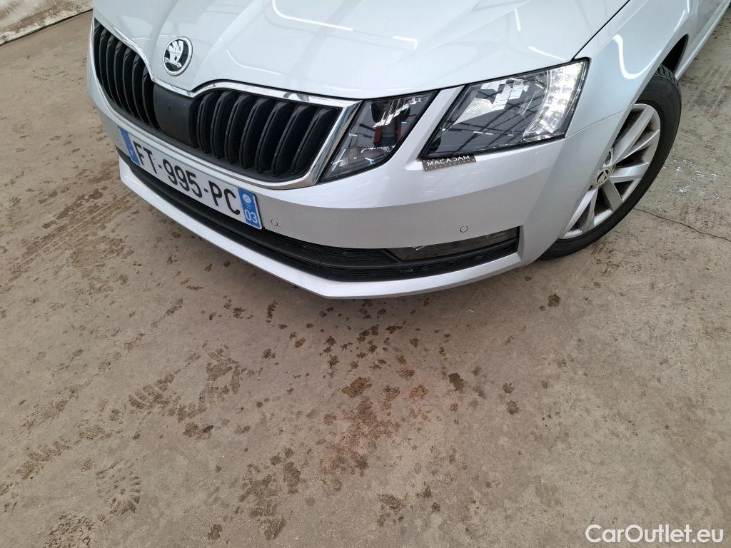  Skoda  Octavia  Combi Business 1.5 TSI 150CV BVA7 E6 #3