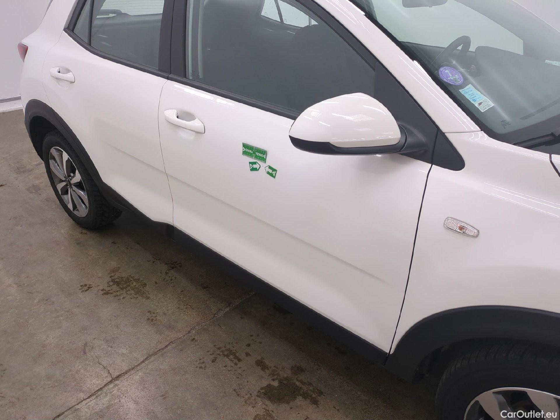  KIA  STONIC  / 2020 / 5P / SUV 1.0 T-GDI 120 MHEV ACTIVE BUSI DCT7 / TRANSFO VP/VF #27