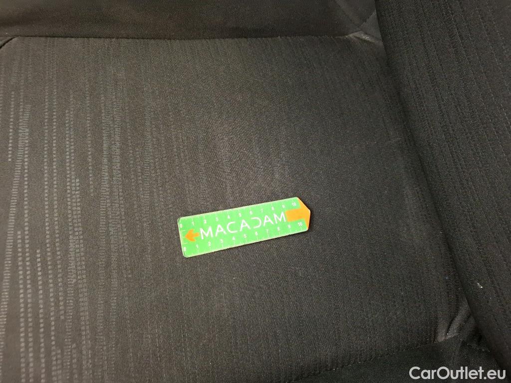 Peugeot  208 PEUGEOT  Affaire / 2015 / 5P / Berline &BlueHDi 100 €6.c S&S PREMIUM PACK #37