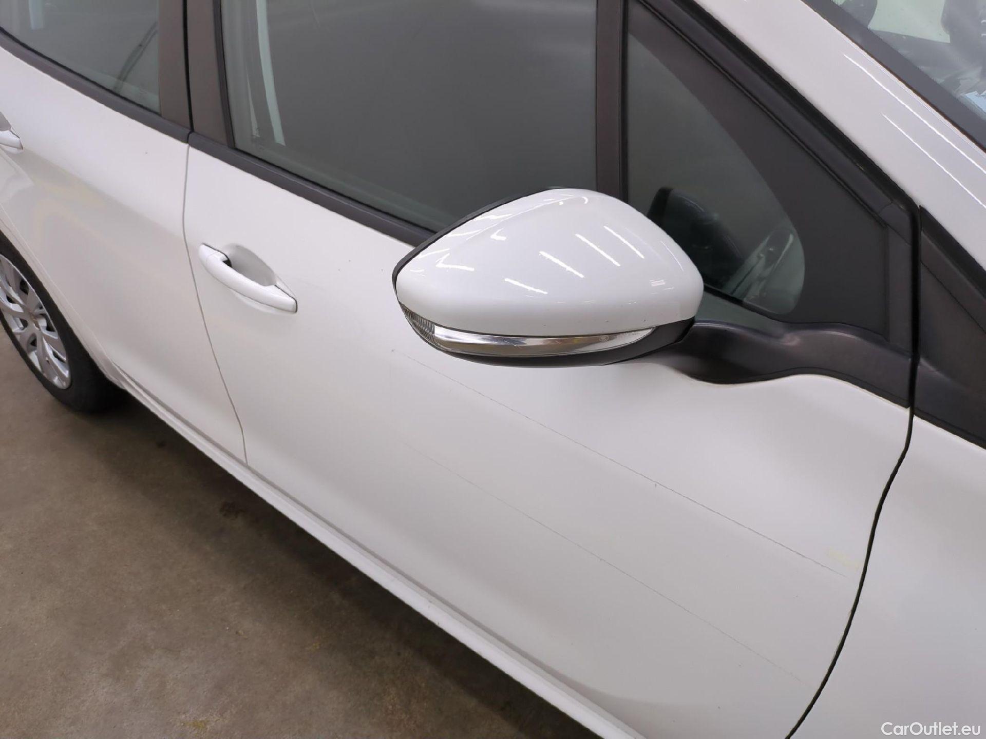  Peugeot  208  Affaire Premium Pack 1.5 HDi 100CV BVM5 E6dT #3