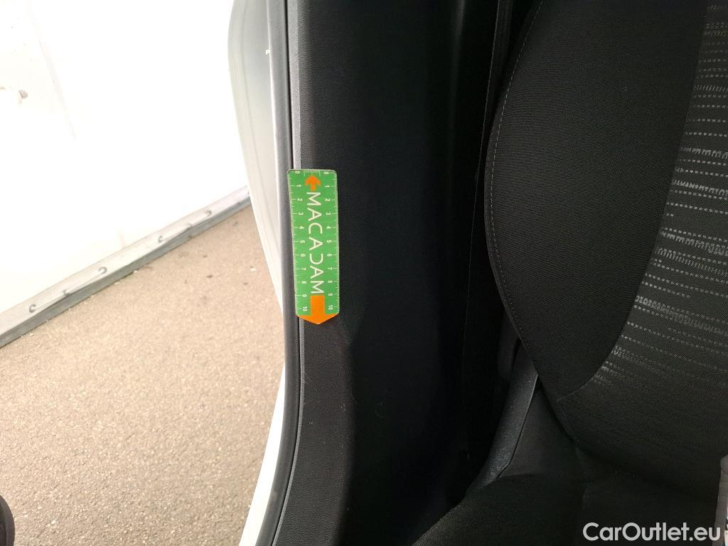 Peugeot  208 PEUGEOT  Affaire / 2015 / 5P / Berline &BlueHDi 100 €6.c S&S PREMIUM PACK #23