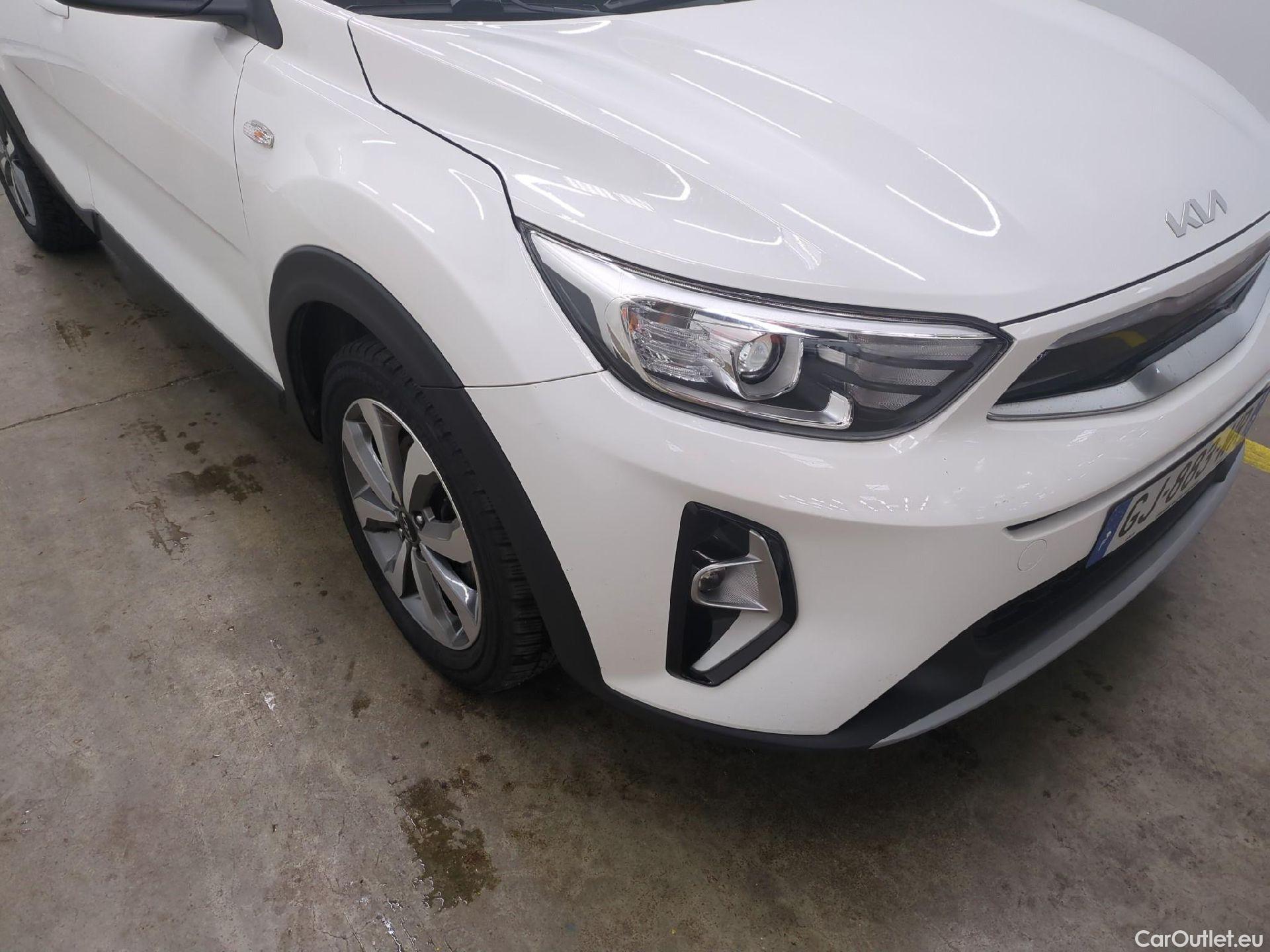  KIA  STONIC  / 2020 / 5P / SUV 1.0 T-GDI 120 MHEV ACTIVE BUSI DCT7 / TRANSFO VP/VF #11