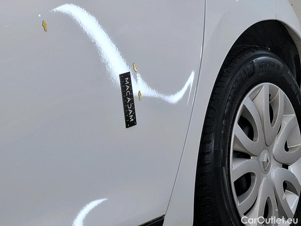  Renault  Clio  IV Air MediaNav 1.5 dCi 90CV BVM5 E6 #28