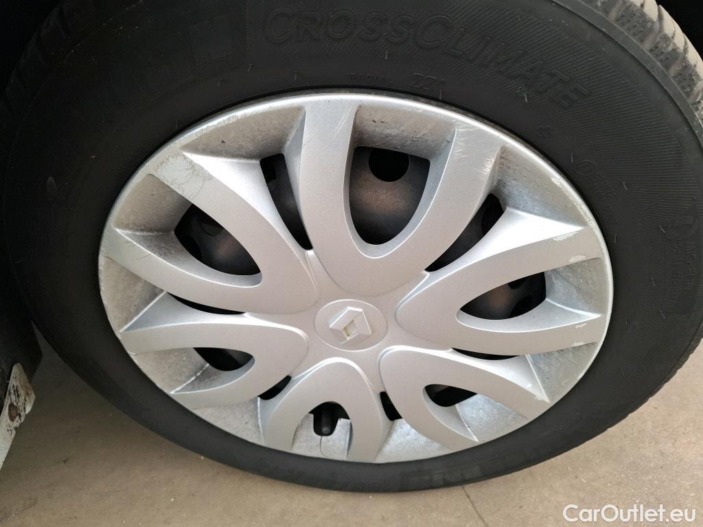  Renault  Clio  IV Air MediaNav 1.5 dCi 90CV BVM5 E6 #29