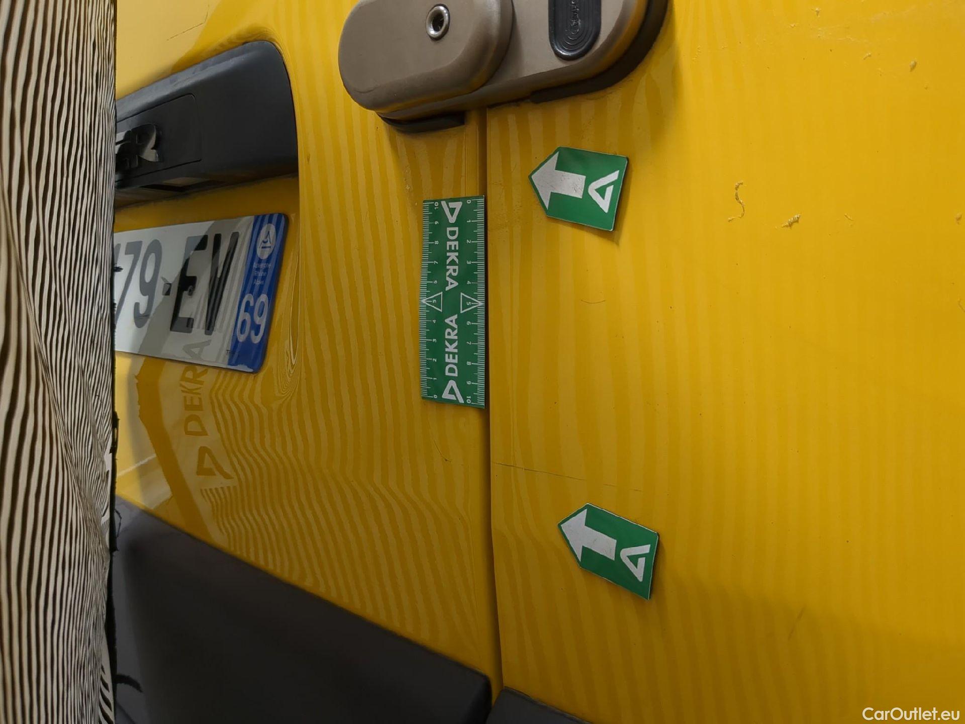  Renault  Master RENAULT  / 2019 / 4P / Fourgon tôlé FG Z.E.Tr CF F3100 L2H2 R75 AI - 19 #8