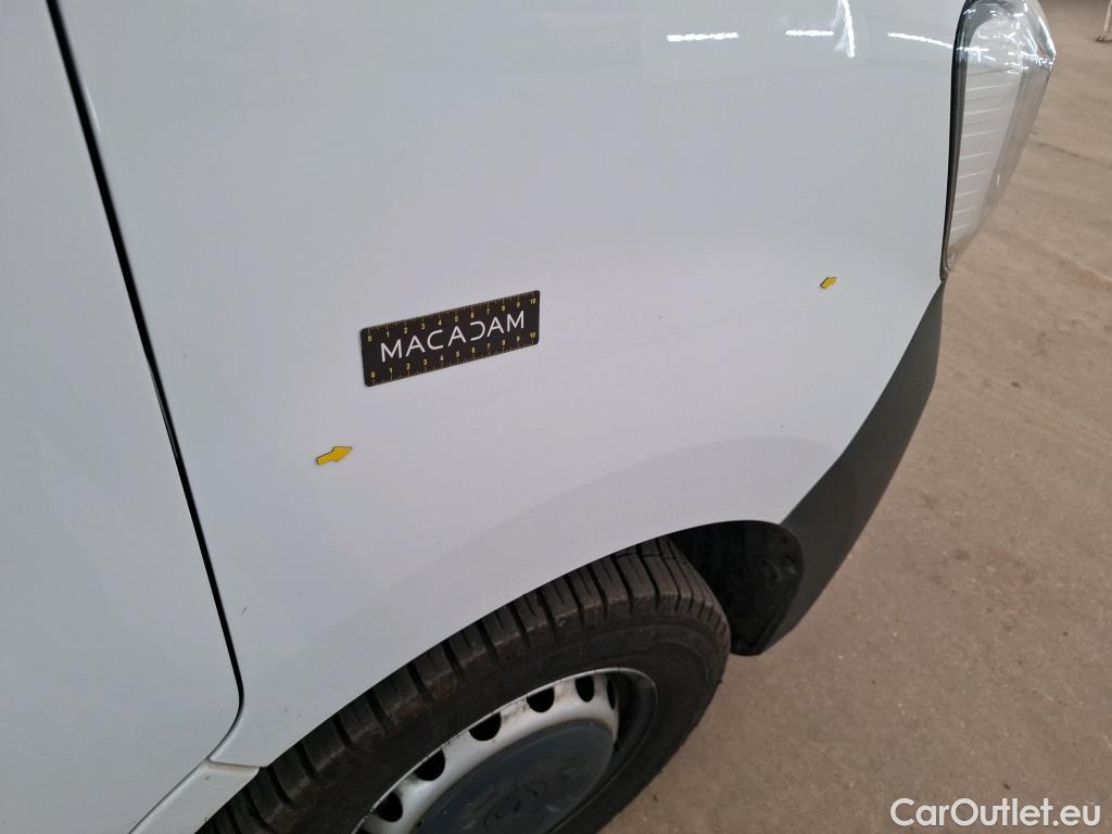  Renault  Master RENAULT  / 2019 / 4P / Fourgon tôlé FG Tr GCF F2800 L1H1 Blue dCi 135 #44