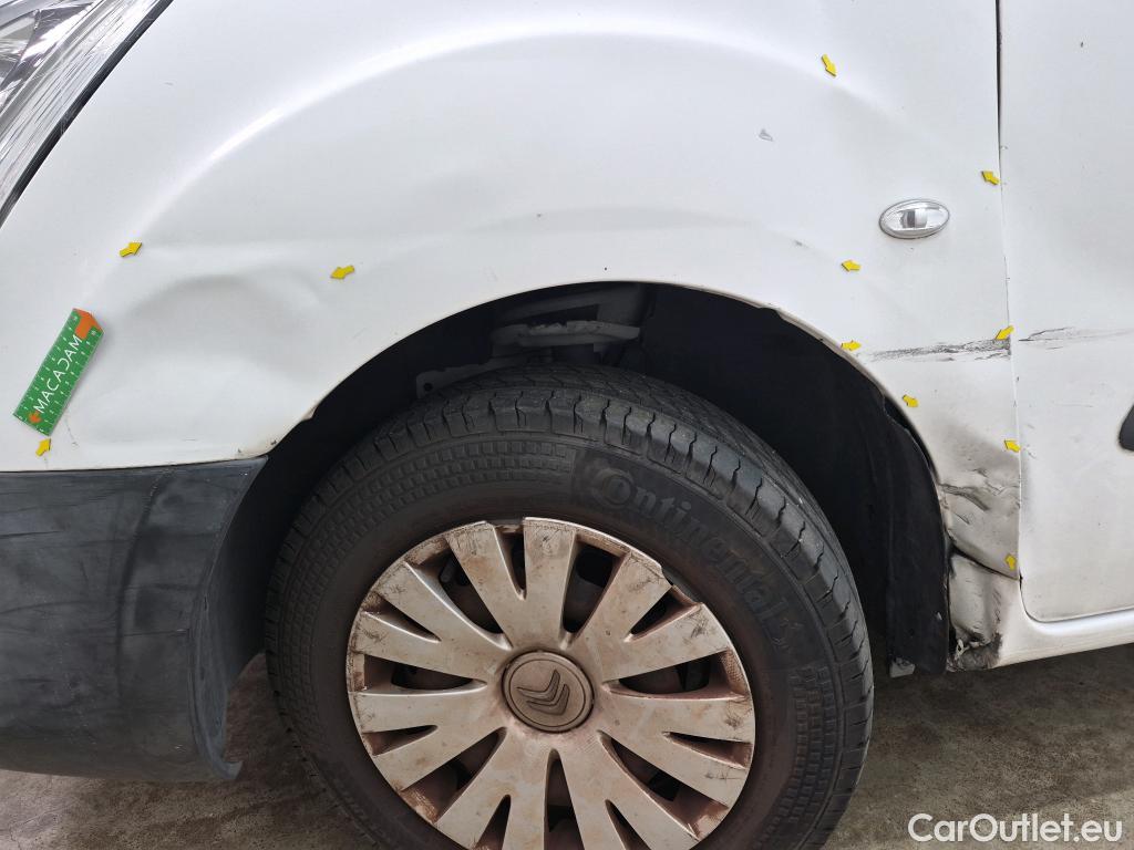  Citroen  Berlingo CITROEN  Electric / 2015 / 4P / Fourgonnette Electric Taille M Club (ex V946) #11
