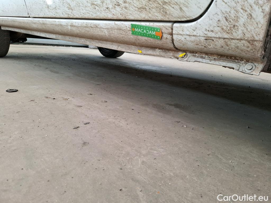  Renault  Kangoo  II Express Extra (Série Spéciale) 1.5 dCi 80CV BVM6 E6dT #24