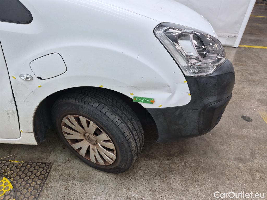  Citroen  Berlingo CITROEN  Electric / 2015 / 4P / Fourgonnette Electric Taille M Club (ex V946) #16