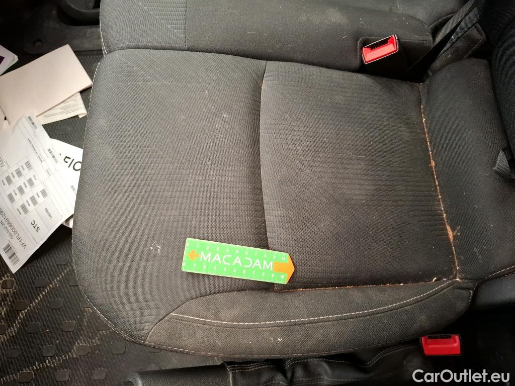 Renault  Trafic  III Fourgon L2H1 3T Grand Confort 2.0 dCi 130CV BVM6 E6d #96