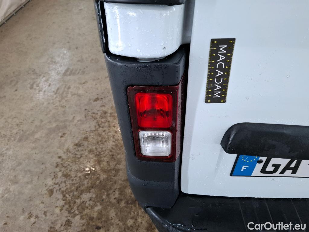  Renault  Trafic RENAULT  VU 4p Fourgon FG GCF L2H1 1300 dCi 120 #12