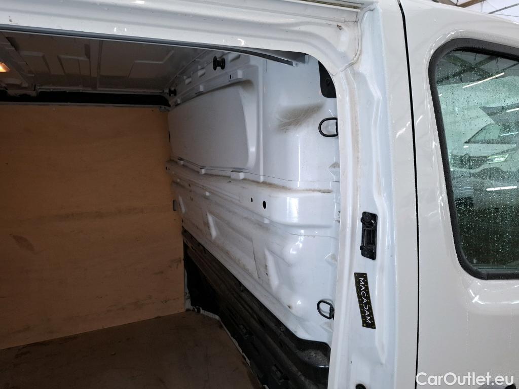  Renault  Trafic RENAULT  VU 4p Fourgon FG GCF L2H1 1300 dCi 120 #19