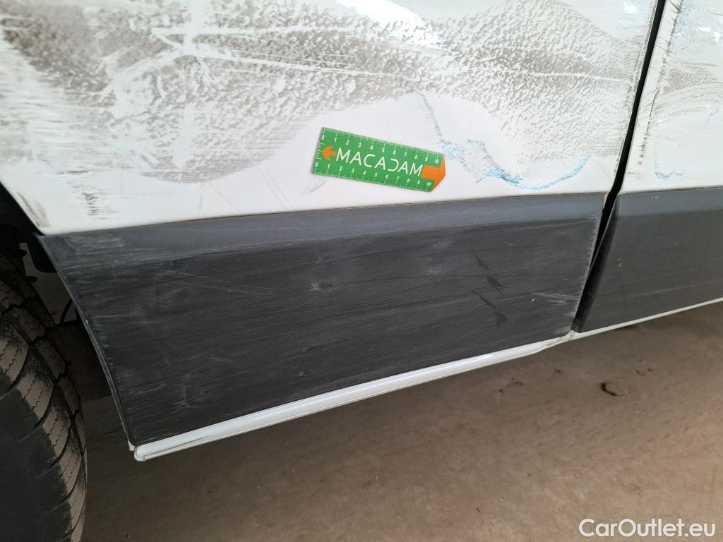  Renault  Trafic  III Fourgon L2H1 3T Grand Confort 2.0 dCi 130CV BVM6 E6d #67