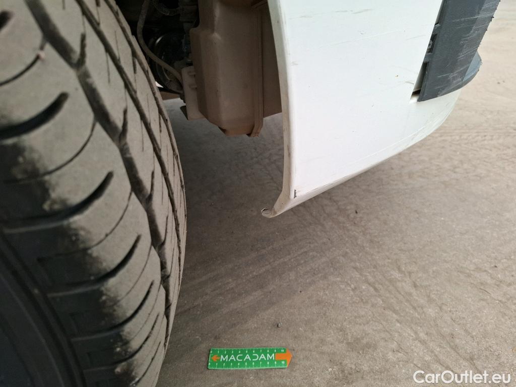  Renault  Trafic  III Fourgon L2H1 3T Grand Confort 2.0 dCi 130CV BVM6 E6d #72