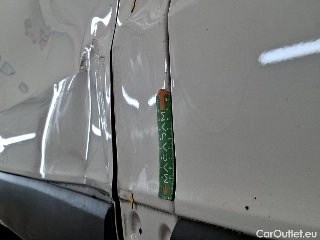  Renault  Trafic  III Fourgon L2H1 3T Grand Confort 2.0 dCi 130CV BVM6 E6d #65