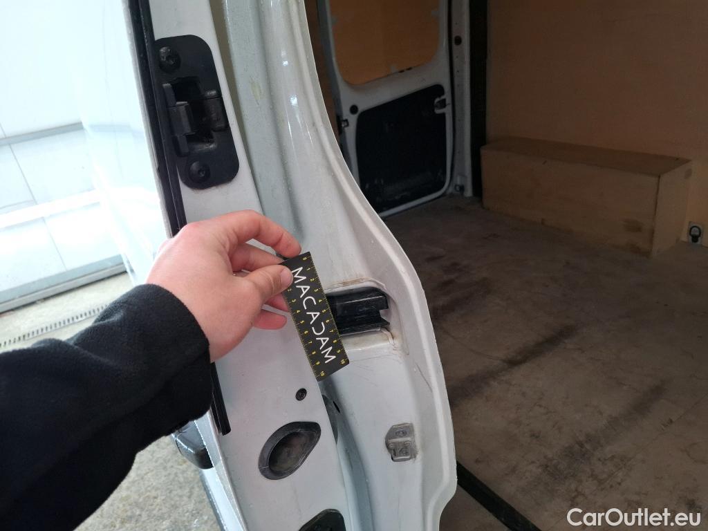  Renault  Trafic RENAULT  VU 4p Fourgon FG GCF L2H1 1300 dCi 120 #21