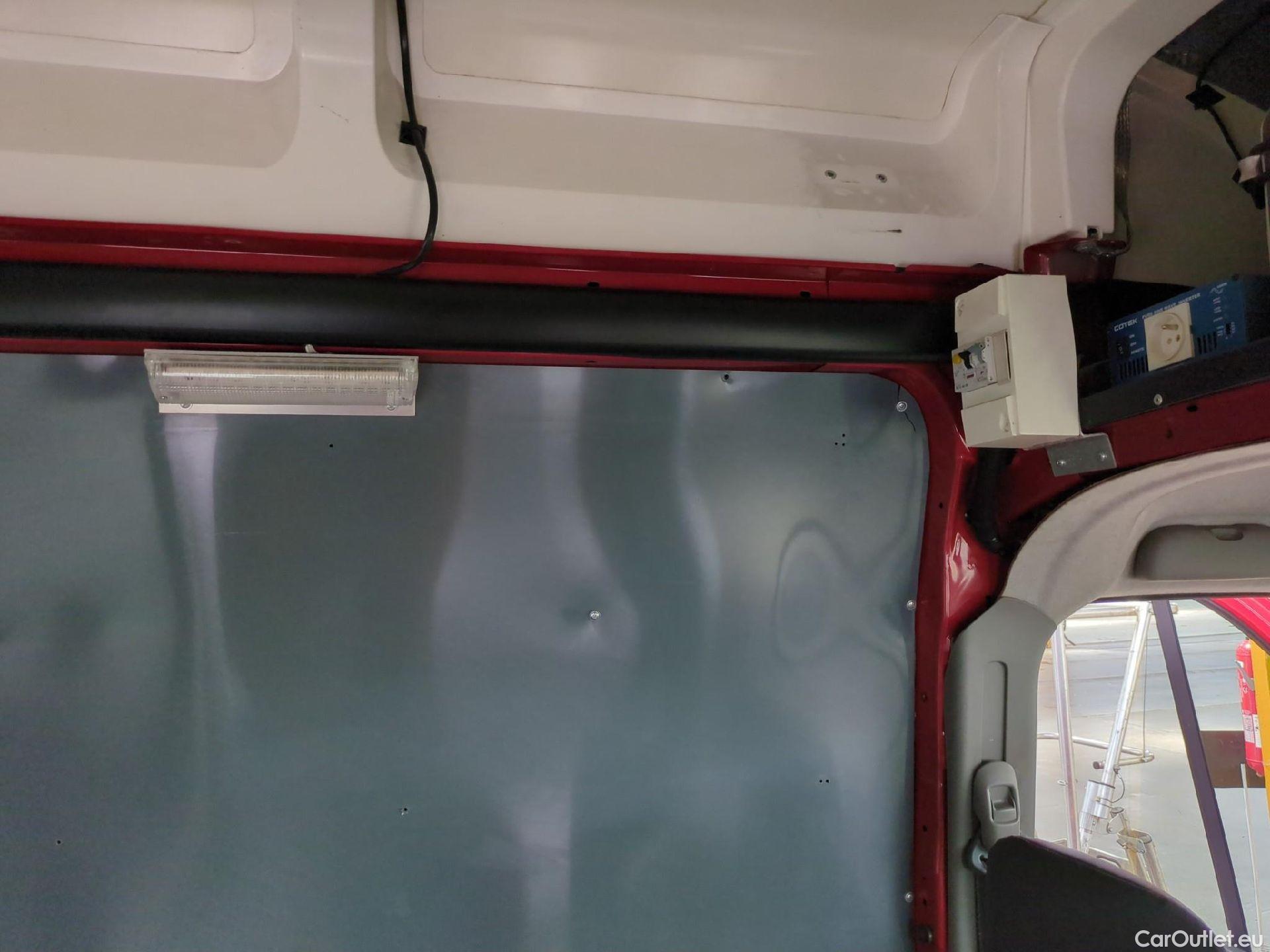  Renault  Master RENAULT  T35 VU 4p Fourgon Nouveau Fourgon Traction Grand Confort F3500 L3H3 #9