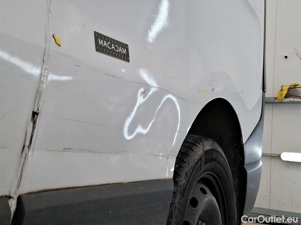  Renault  Trafic RENAULT  VU 4p Fourgon FG GCF L2H1 1300 dCi 120 #4