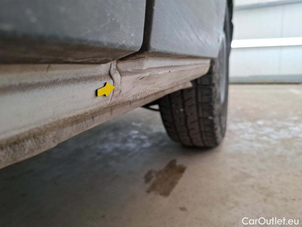  Renault  Trafic RENAULT  VU 4p Fourgon FG GCF L2H1 1300 dCi 120 #28