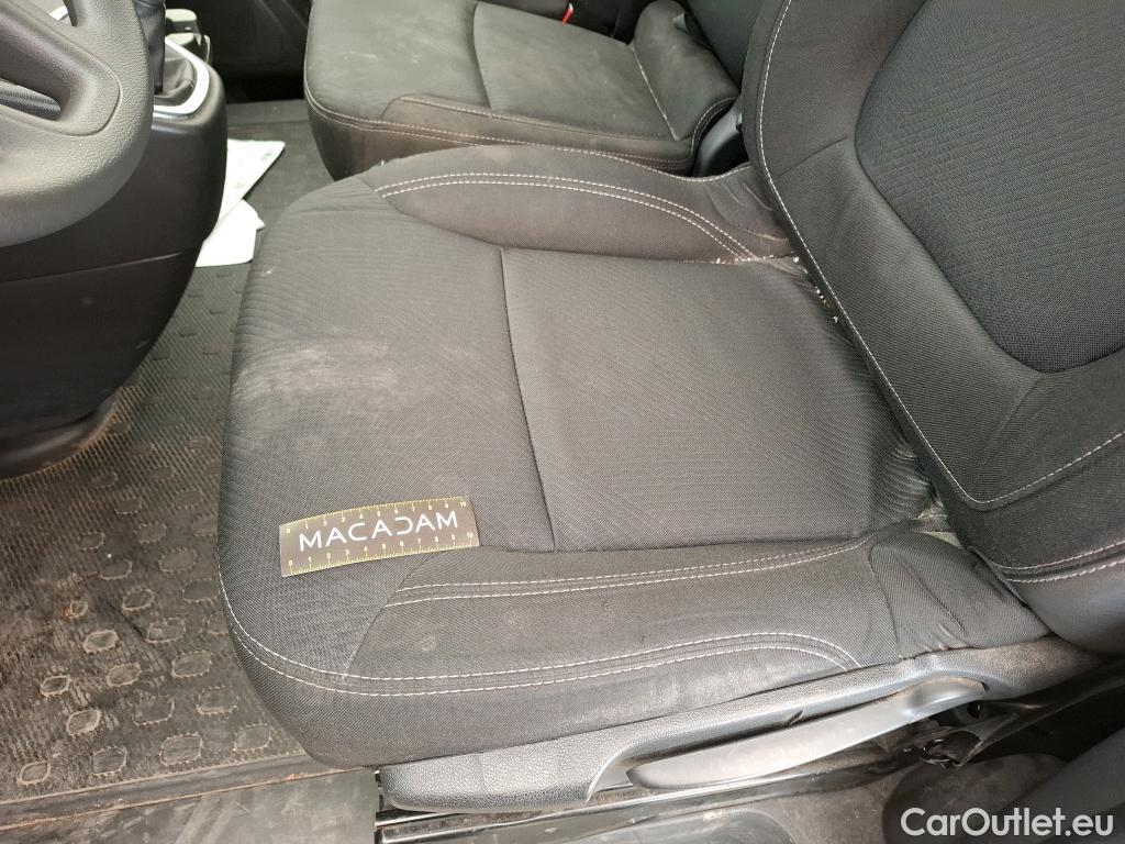  Renault  Trafic RENAULT  VU 4p Fourgon FG GCF L2H1 1300 dCi 120 #109
