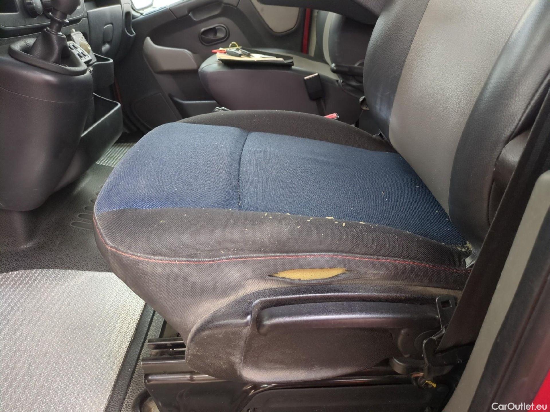  Renault  Master RENAULT  T35 VU 4p Fourgon Nouveau Fourgon Traction Grand Confort F3500 L3H3 #2