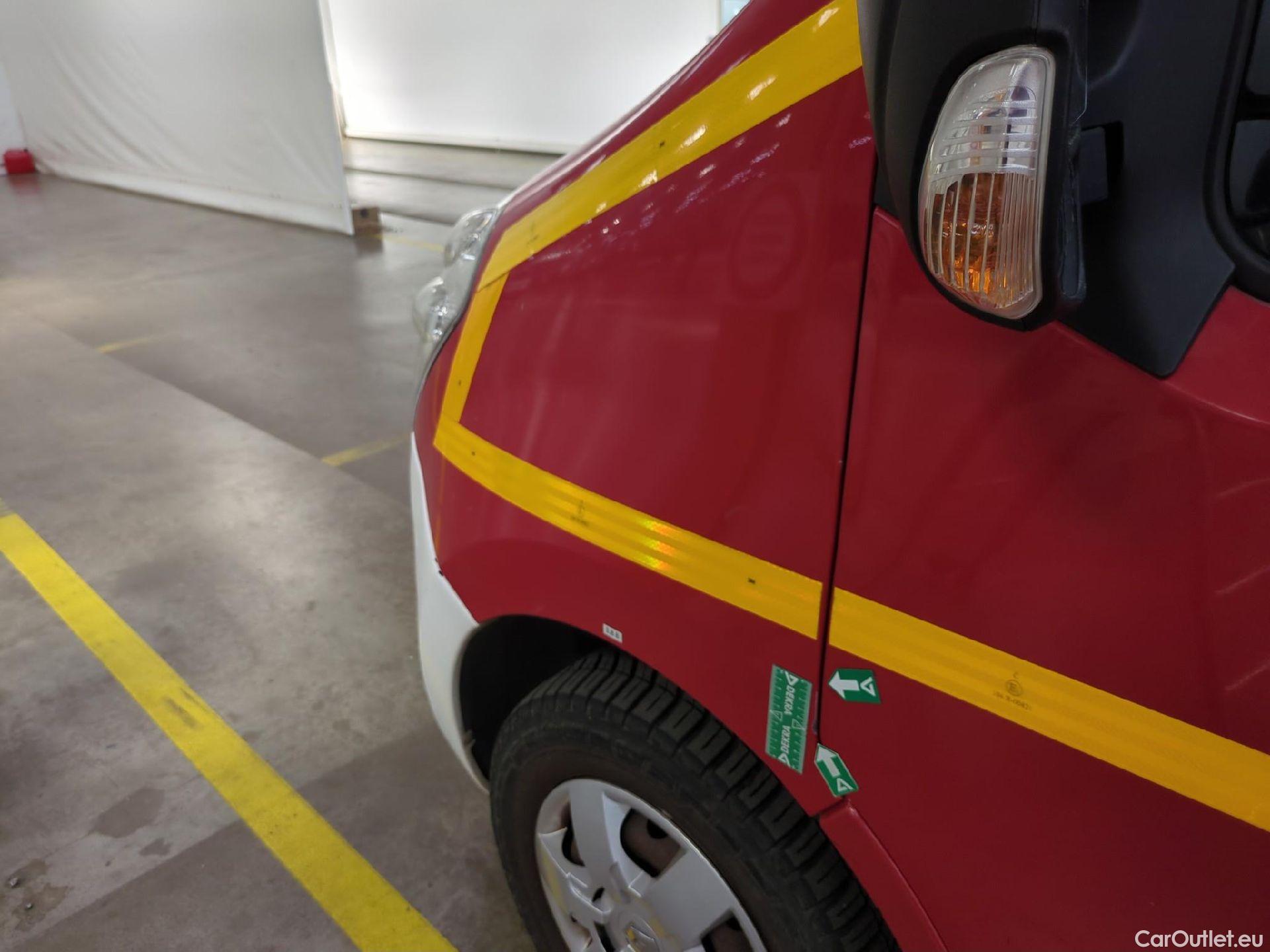  Renault  Master RENAULT  T35 VU 4p Fourgon Nouveau Fourgon Traction Grand Confort F3500 L3H3 #27