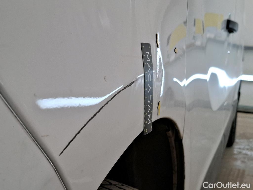 Renault  Trafic RENAULT  VU 4p Fourgon FG GCF L2H1 1300 dCi 120 #62
