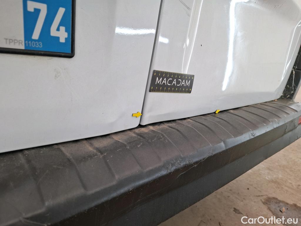 Renault  Trafic RENAULT  VU 4p Fourgon FG GCF L2H1 1300 dCi 120 #38