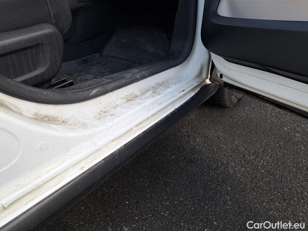  Citroen  C3  Société Feel 1.5 BlueHDI 100CV BVM6 E6d #16