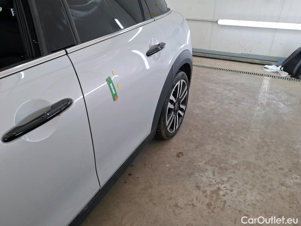  Mini  Cooper MINI Mini / 2021 / 5P / Berline  Edition Premium 136 ch BVA7 #1