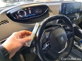  Peugeot  3008 PEUGEOT  / 2020 / 5P / SUV BLUEHDI 130 EAT8 SeS ALLURE #132
