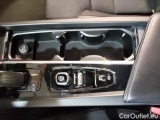  Volvo  XC60 VOLVO  / 2017 / 5P / SUV B4 D AUTOMATICO MOMENTUM PRO #146