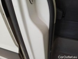  Volkswagen  Crafter VOLKSWAGEN  / 2017 / 4P / FURGONE 30 L3H2 2.0 TDI 75KW BUSINESS #203