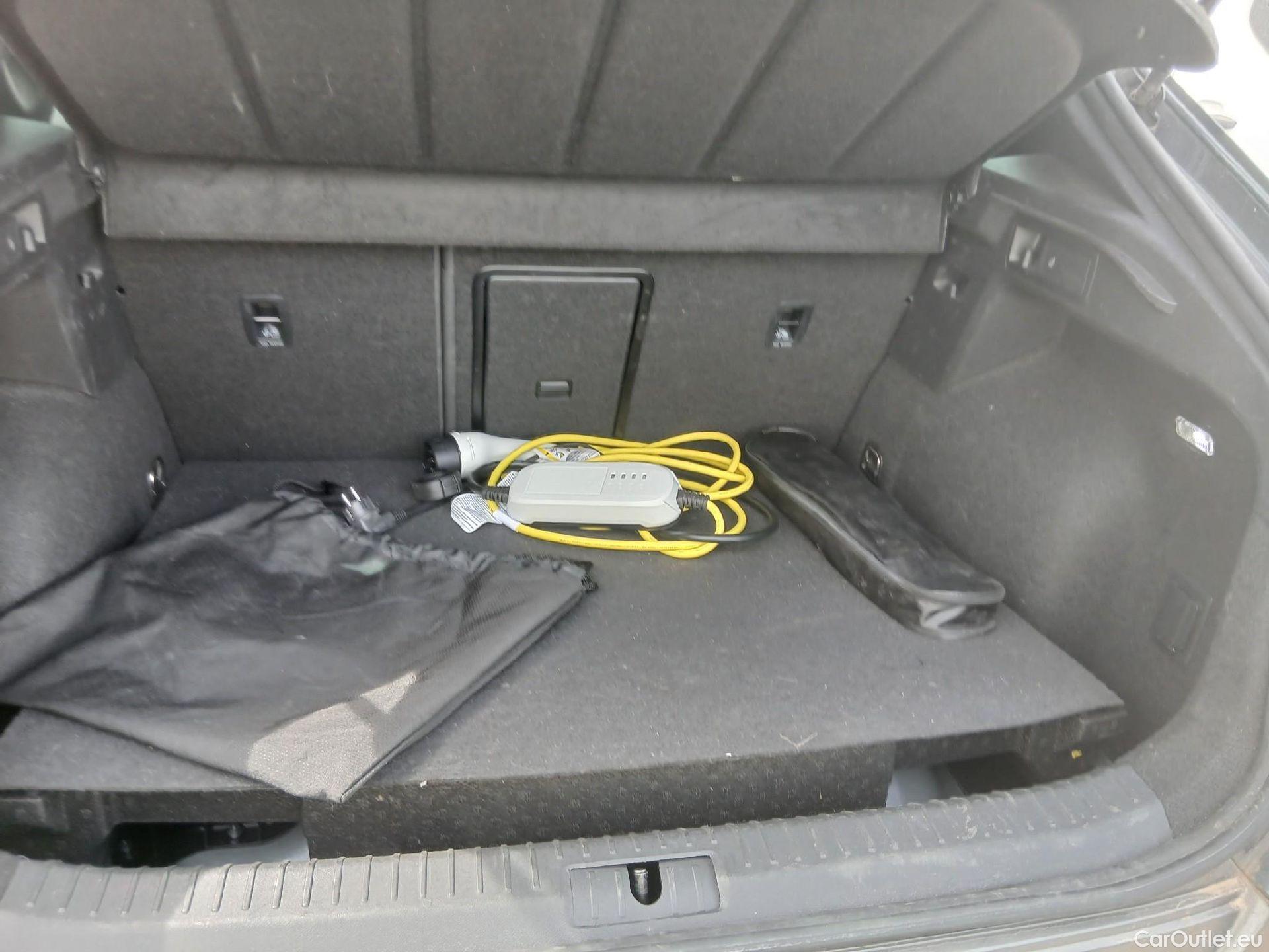  Cupra  Formentor CUPRA  / 2020 / 5P / todoterreno 1.4 e-Hybrid 150kW (204 CV) DSG (AC) #4