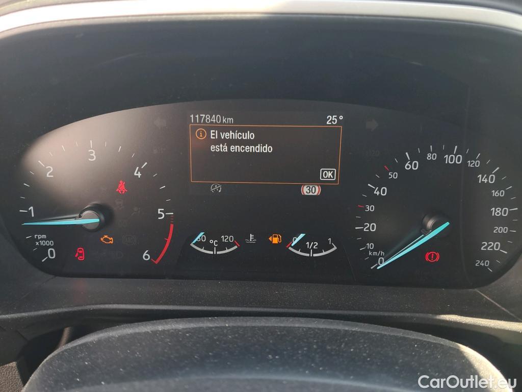  Ford  Focus FORD  / 2018 / 5P / berlina con portón 1.5 Ecoblue 88kW Trend+ #31