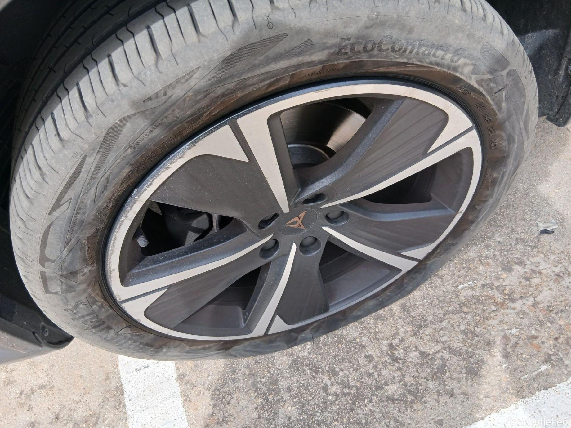  Cupra  Formentor CUPRA  / 2020 / 5P / todoterreno 1.4 e-Hybrid 150kW (204 CV) DSG (AC) #16