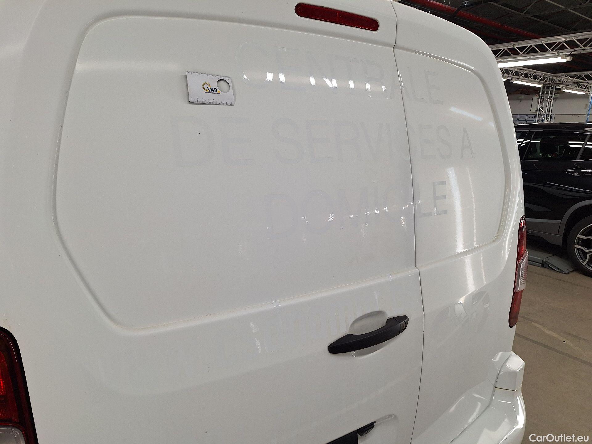  Opel  Combo Opel, _ '18, Opel  1.6 D B.Inj 73kW 2.0T L1H1 Edition 4d #20