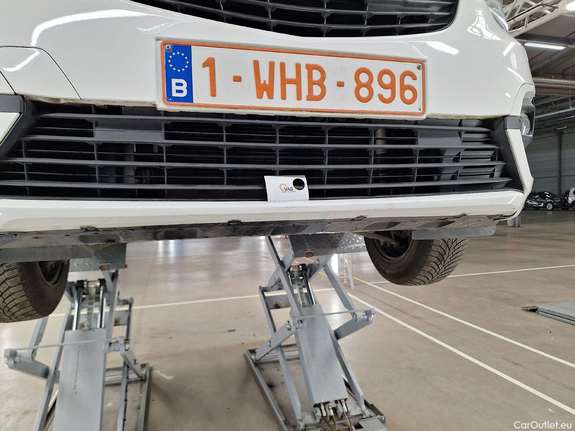  Opel  Combo Opel, _ '18, Opel  1.6 D B.Inj 73kW 2.0T L1H1 Edition 4d #32