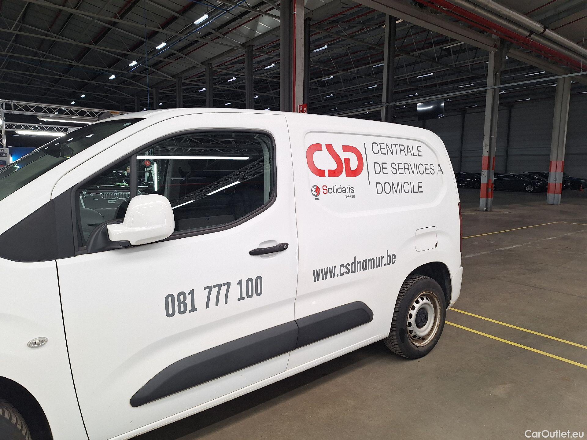  Opel  Combo Opel, _ '18, Opel  1.6 D B.Inj 73kW 2.0T L1H1 Edition 4d #2