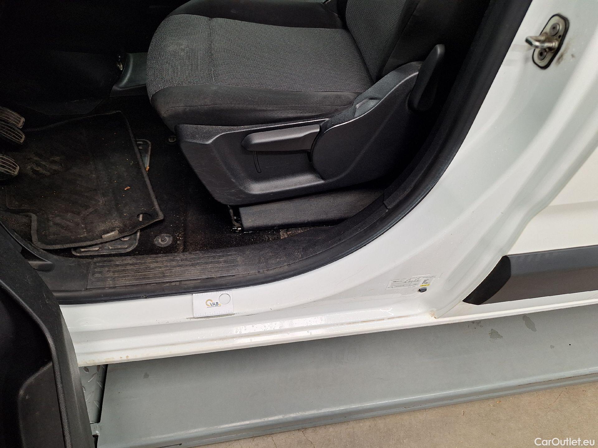  Opel  Combo Opel, _ '18, Opel  1.6 D B.Inj 73kW 2.0T L1H1 Edition 4d #15