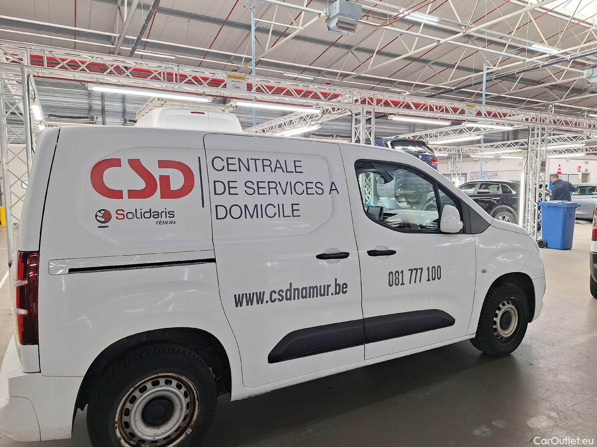  Opel  Combo Opel, _ '18, Opel  1.6 D B.Inj 73kW 2.0T L1H1 Edition 4d #4