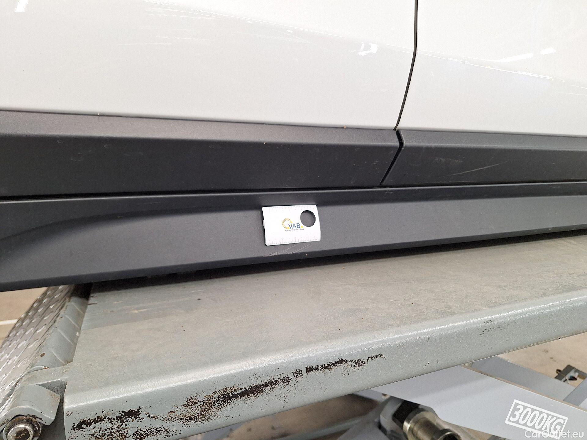  Bmw  X1 BMW,  FL'19, BMW  sDrive18dA (100 kW) 5d #34
