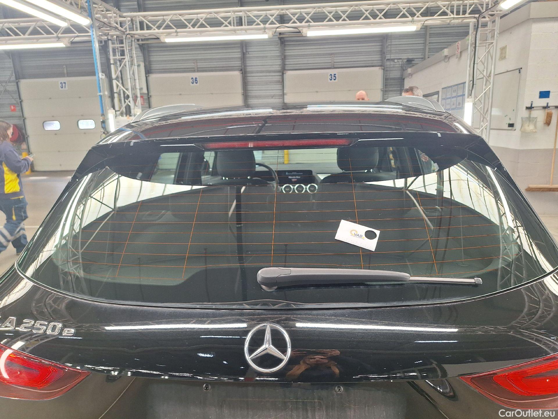  Mercedes  GLA Mercedes,  '20, Mercedes-Benz   250 e 5d #13