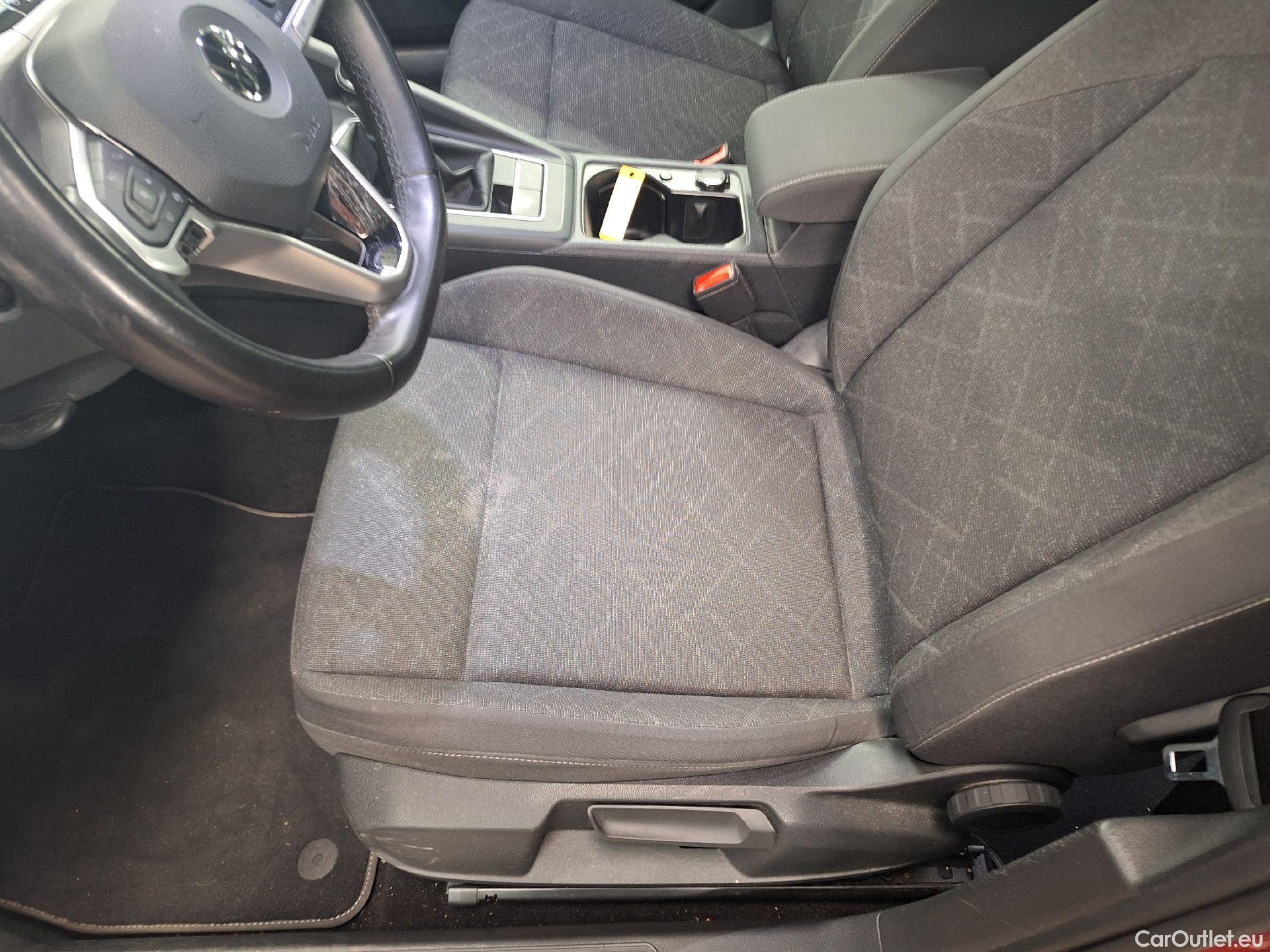  Volkswagen  Golf  VW, VIII Var '20, Volkswagen Variant VIII 1.5 TSI 96kW Life 5d #7