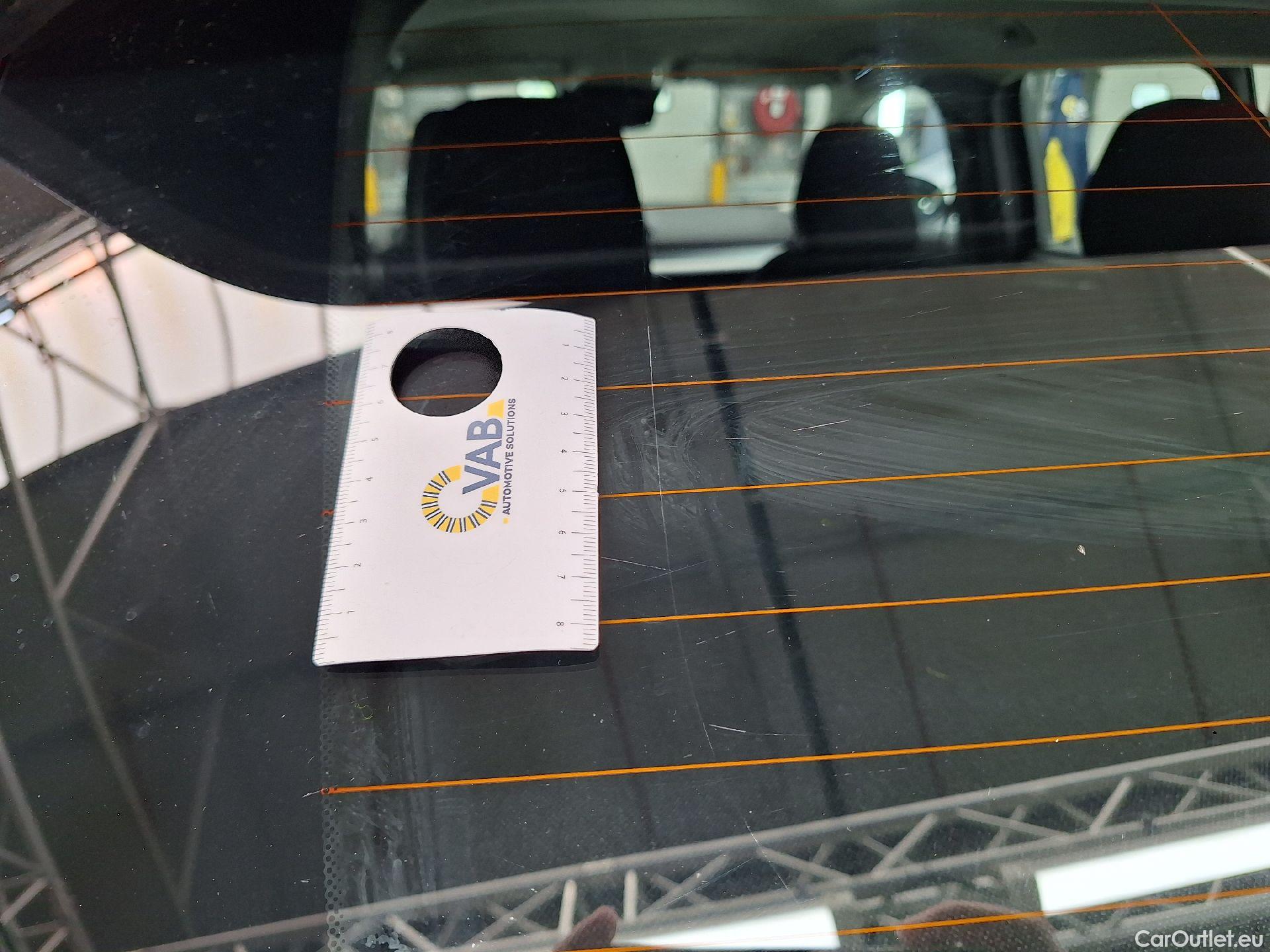  Volvo  XC 40 Volvo, XC40 '17, Volvo XC40 T2 Momentum Pro 5d #10