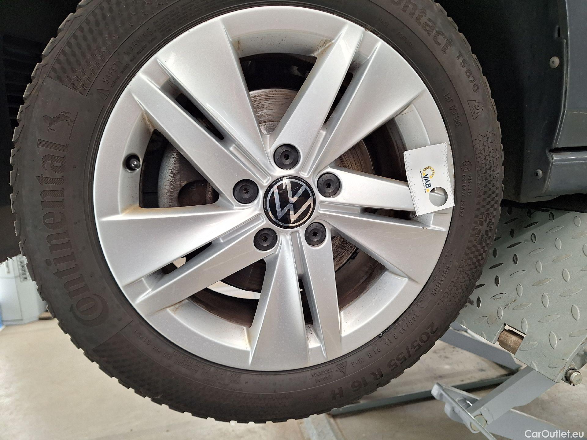  Volkswagen  Golf  VW, VIII '20, Volkswagen VIII 1.0 eTSI 81kW Life DSG 5d #35