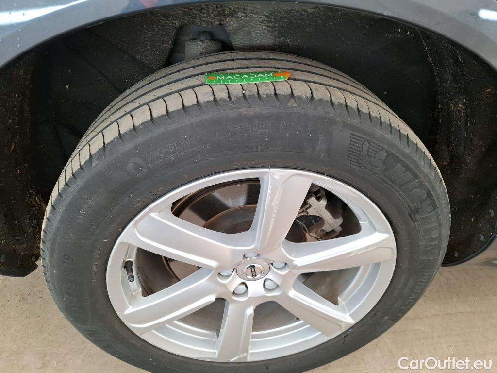  Volvo  XC90 VOLVO   2019  5P  SUV Recharge T8 AWD GT 8 Inscription Busi #3