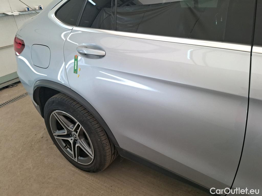  Mercedes  G-Klasee MERCEDES-BENZ GLC Coupe / 2019 / 5P / Coupé GLC 300 e AMG Line 4Matic #24