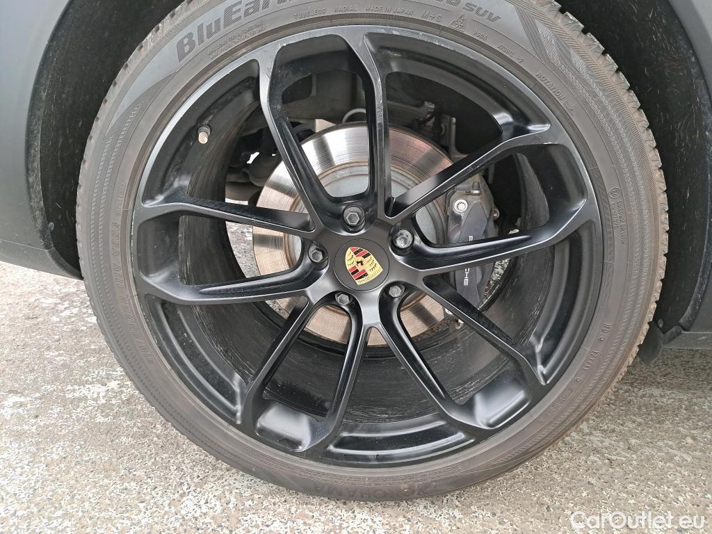  Porsche  Cayenne PORSCHE  Coupé / 2023 / 5P / SUV 3.0 V6 E-HYBRID AUTO #8
